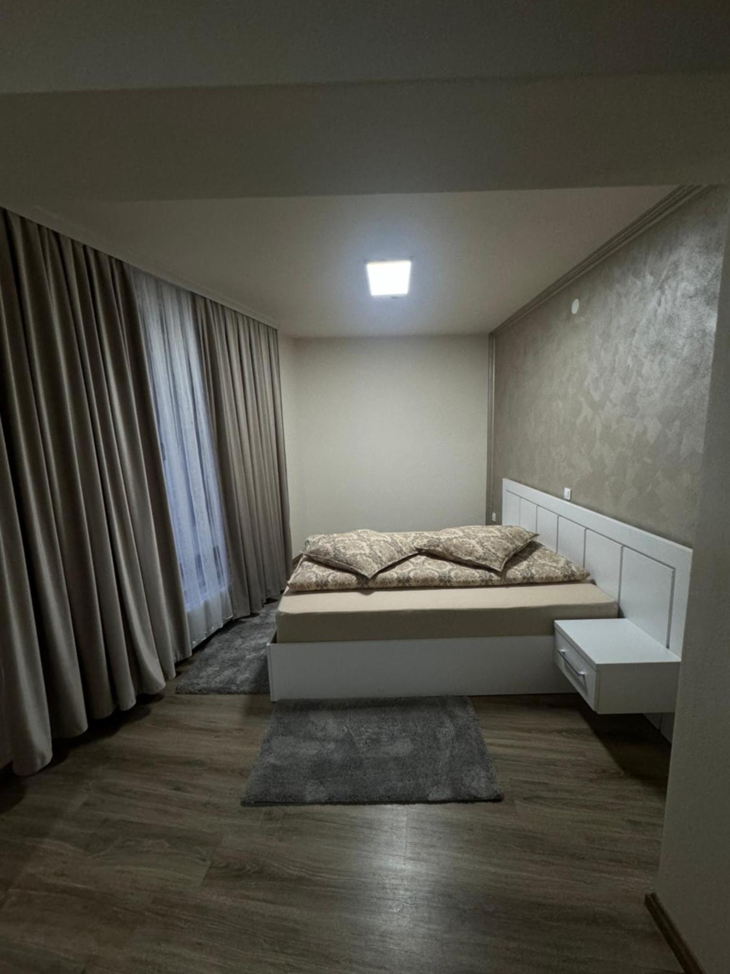 Conacul Pestera Ursilor Chiscau 外观 照片